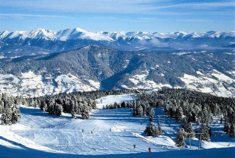 A Kreischberg síterep pályái és panorámája télen